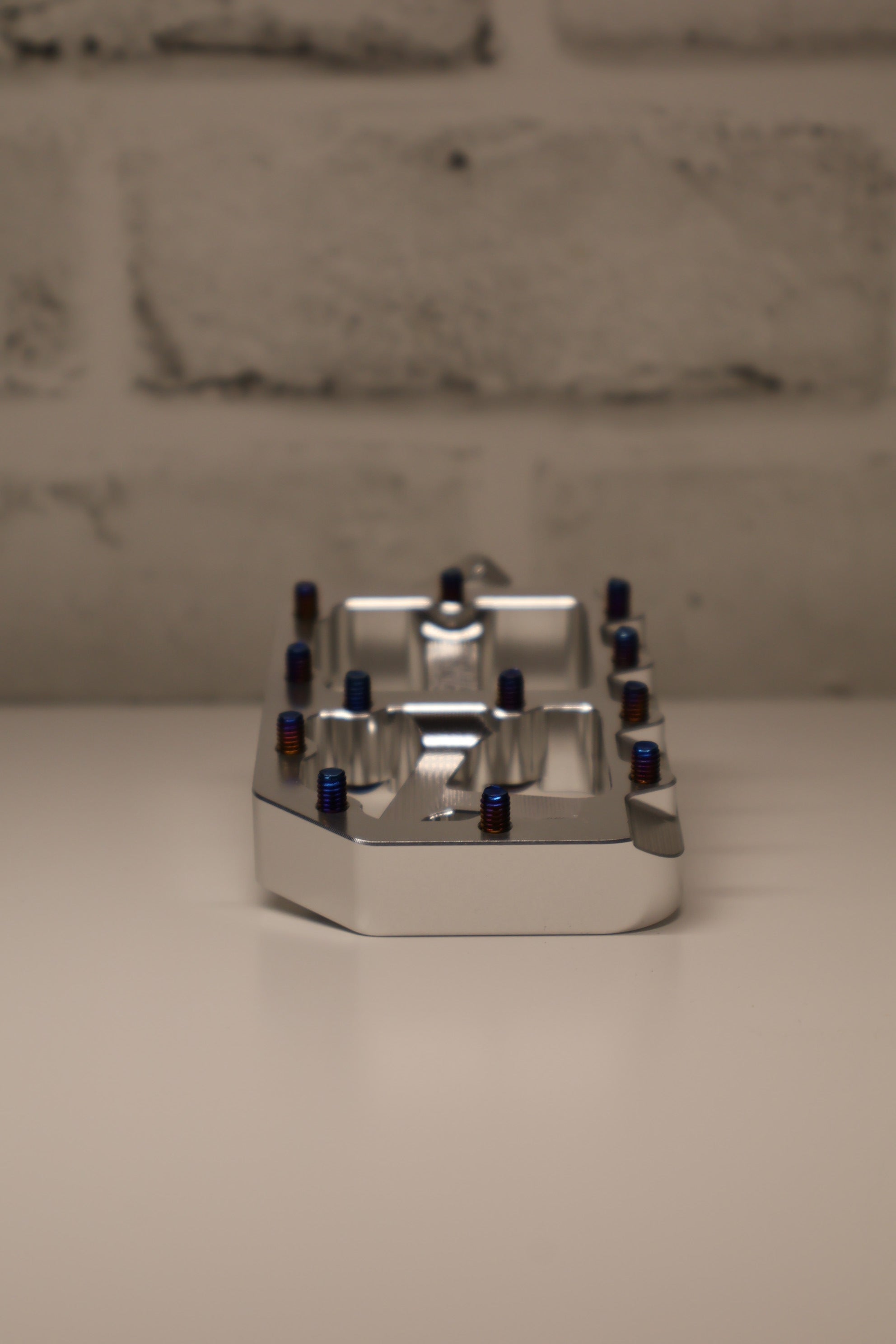 SE TITANIUM WAVE WIDE PEGS. BACK ORDER