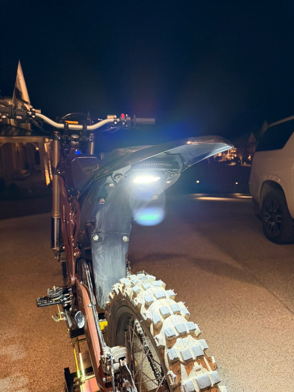 Dual Tail Light + Rocklight – Plug & Play for Ultra Bee