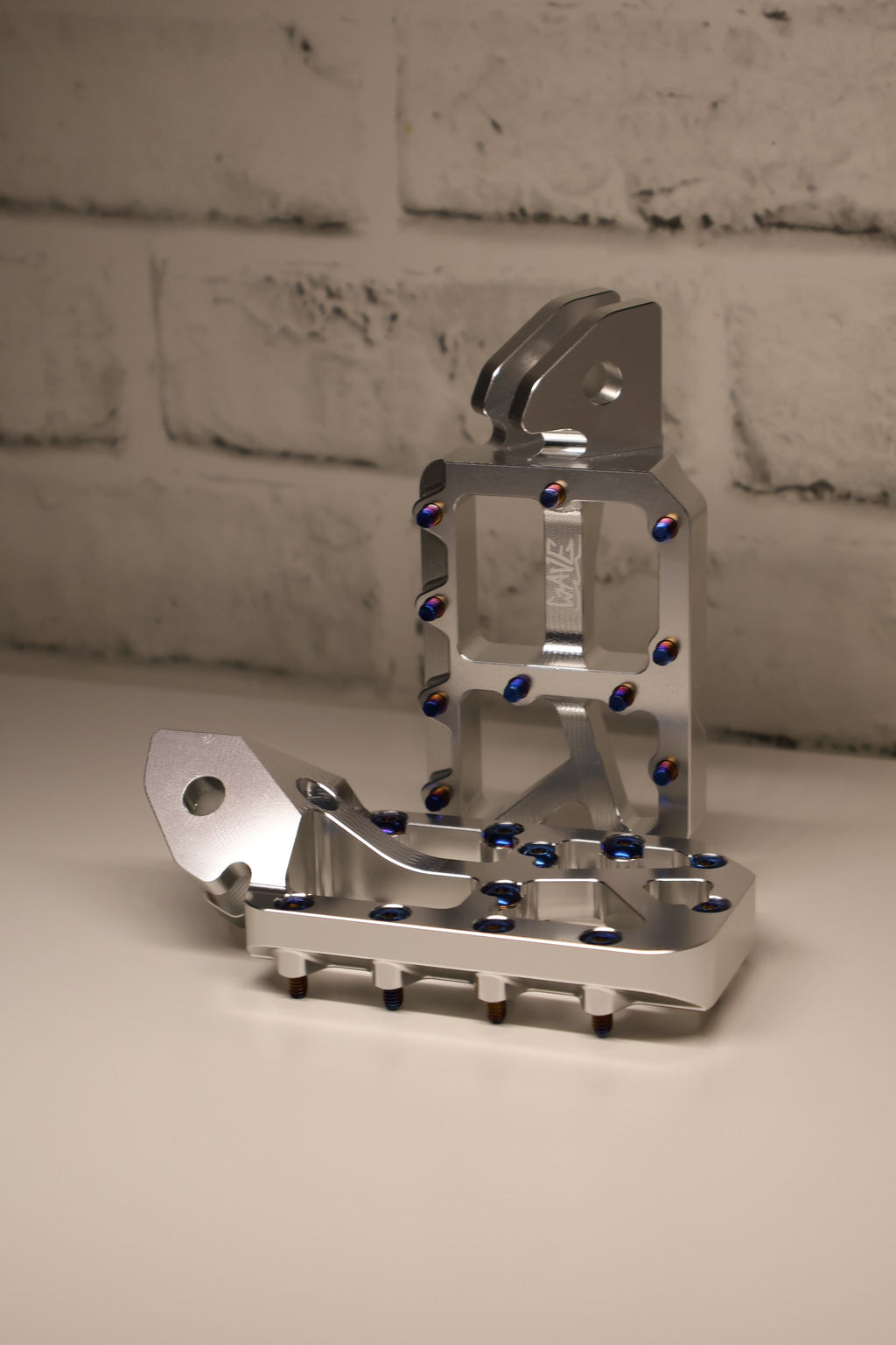 SE TITANIUM WAVE WIDE PEGS. BACK ORDER