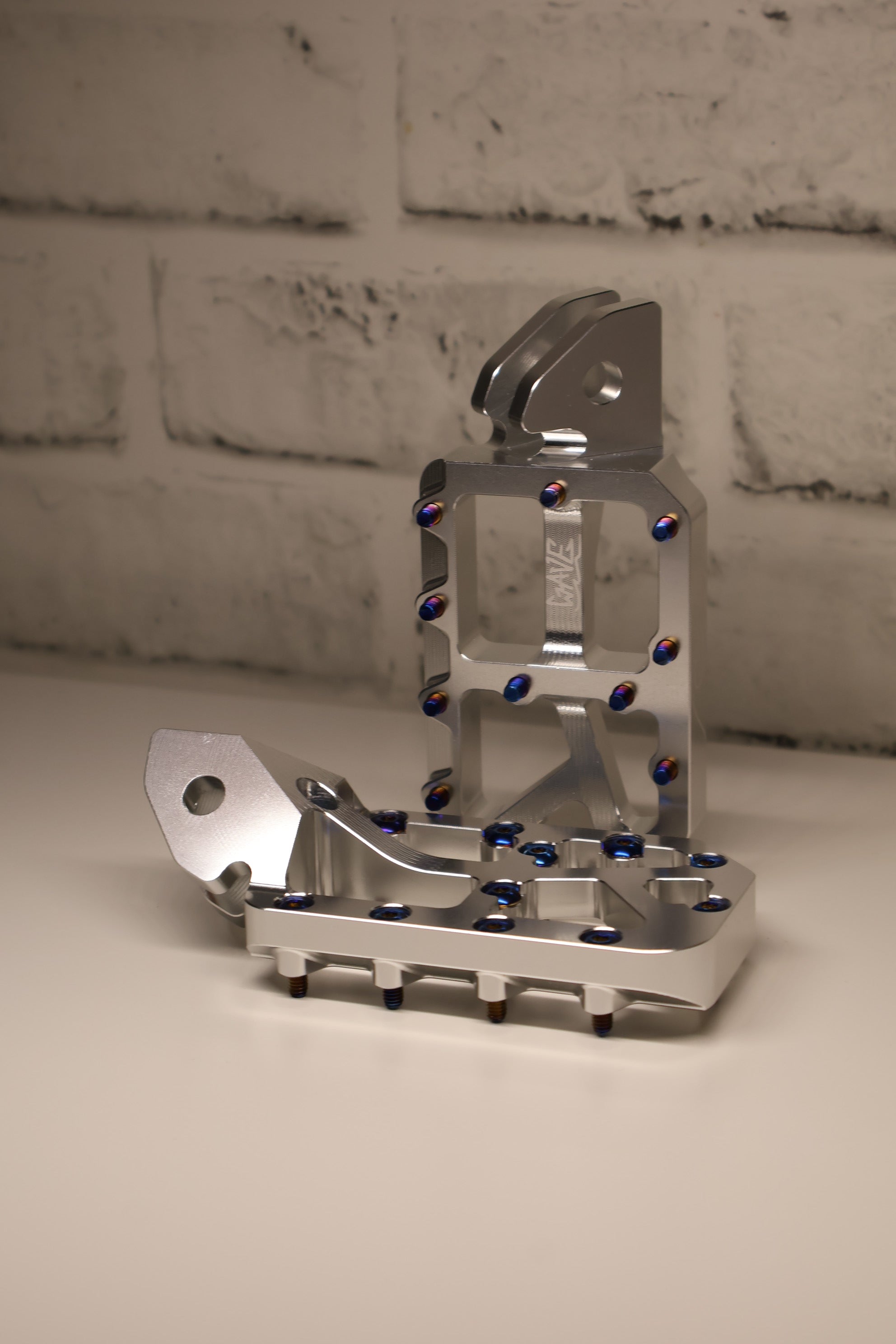 SE TITANIUM WAVE WIDE PEGS. BACK ORDER